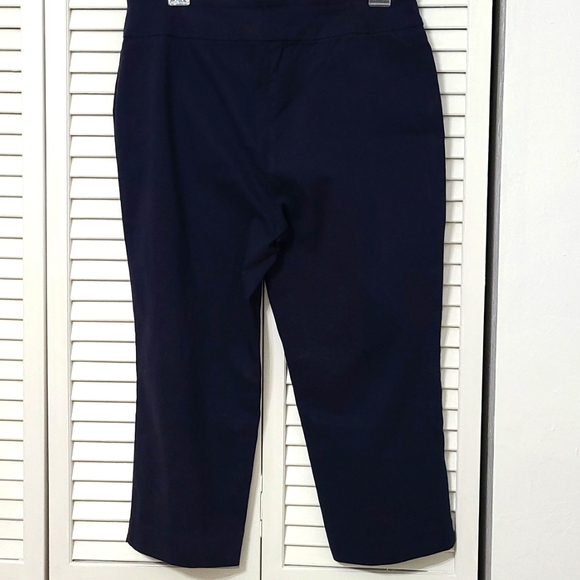 Medium Dana Buchman Super Stretchy Navy 